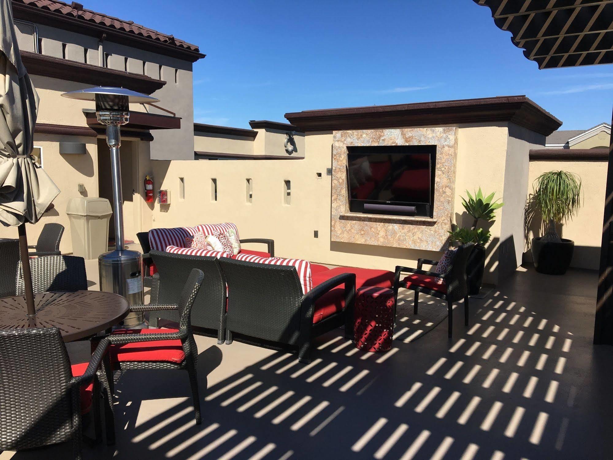 Peacock Suites Anaheim Exterior foto